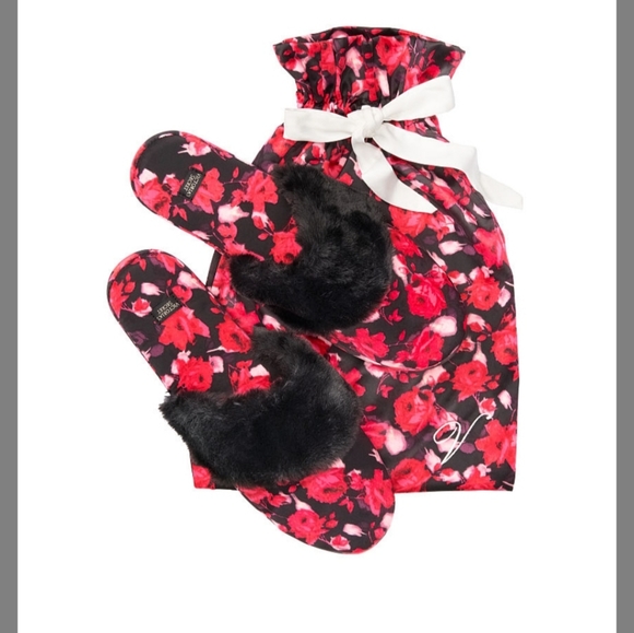 VICTORIA'S SECRETSignature Satin Slippers - Picture 2 of 2